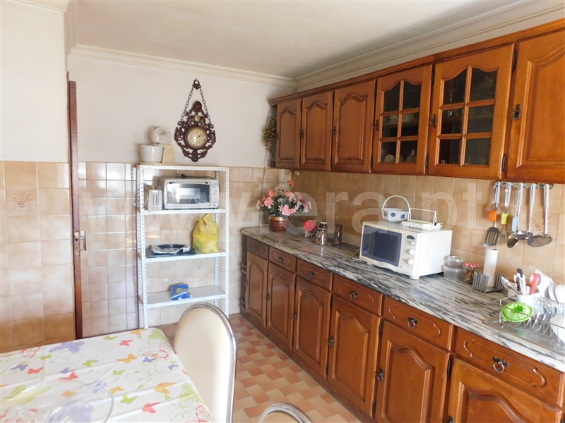 Moradia em Banda T4 / Covilhã, Erada