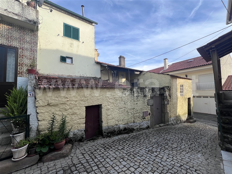 Moradia em Banda T4 Fornos de Algodres, Juncais, Vila Ruiva e Vila Soeiro do Chão - 1477744 - 1