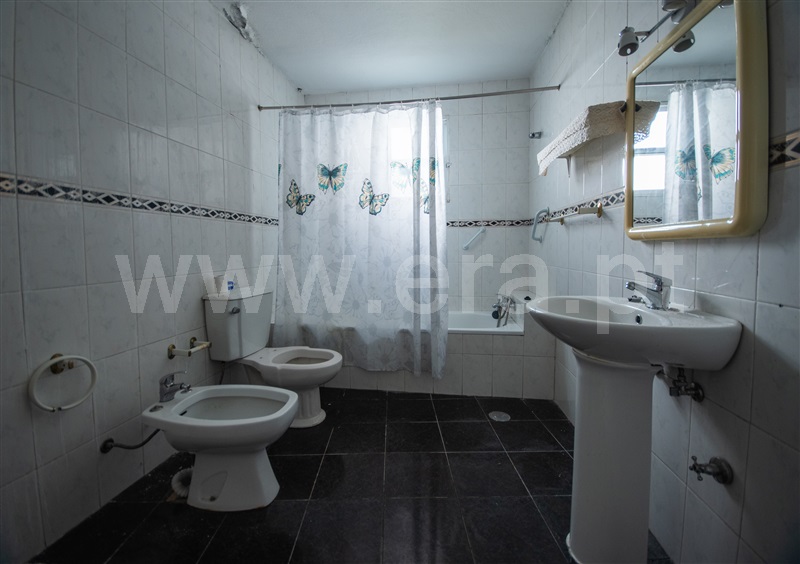 Moradia T4 à venda em Horta (Matriz), Horta — foto 9
