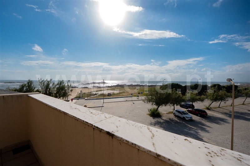 Moradia em Banda T4 / Matosinhos, Perafita, Lavra e Santa Cruz do Bispo