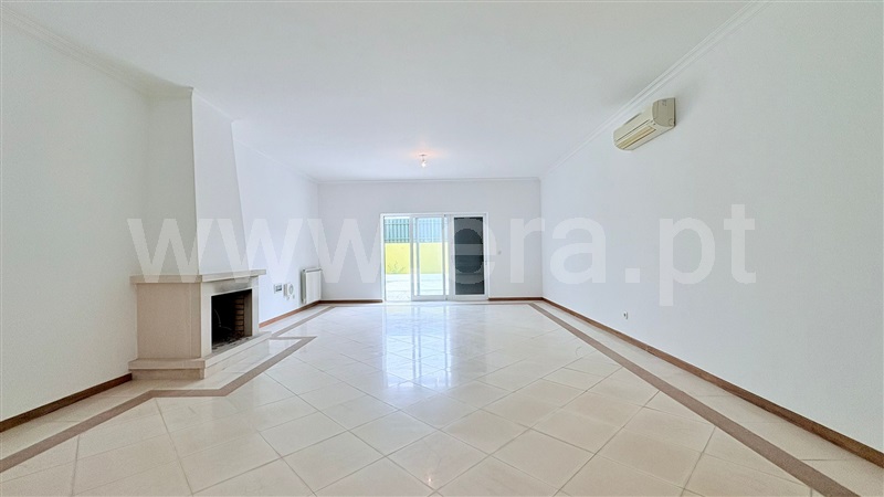 Moradia T4 à venda em Atalaia e Alto Estanqueiro-Jardia, Montijo — foto 2