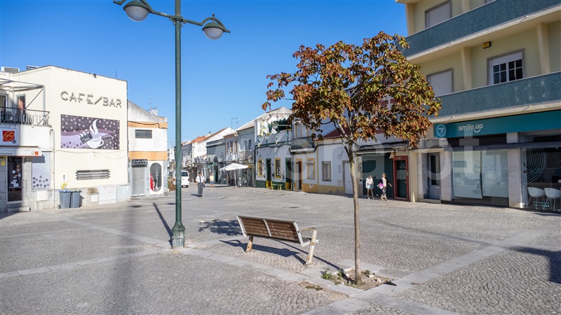 Moradia em Banda T4, Montijo e Afonsoeiro, Montijo (Foto 7 de 8)