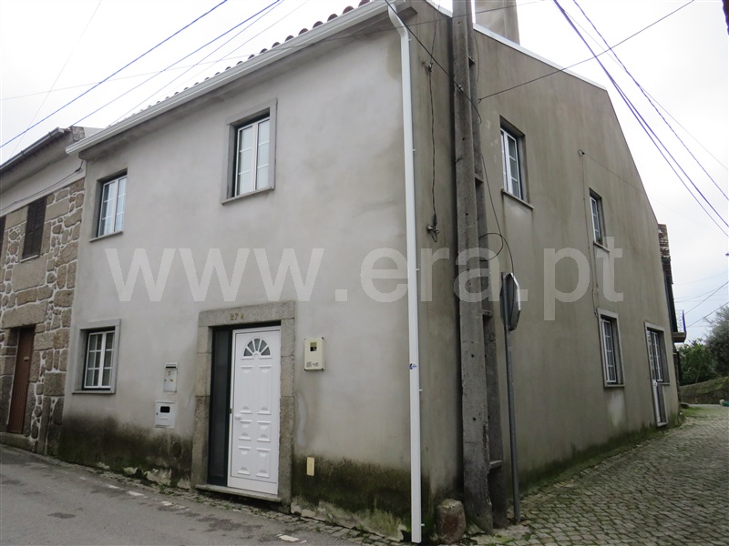 Moradia em Banda T4 Oliveira do Hospital, S. Paio de Gramaços - 1354101 - 1