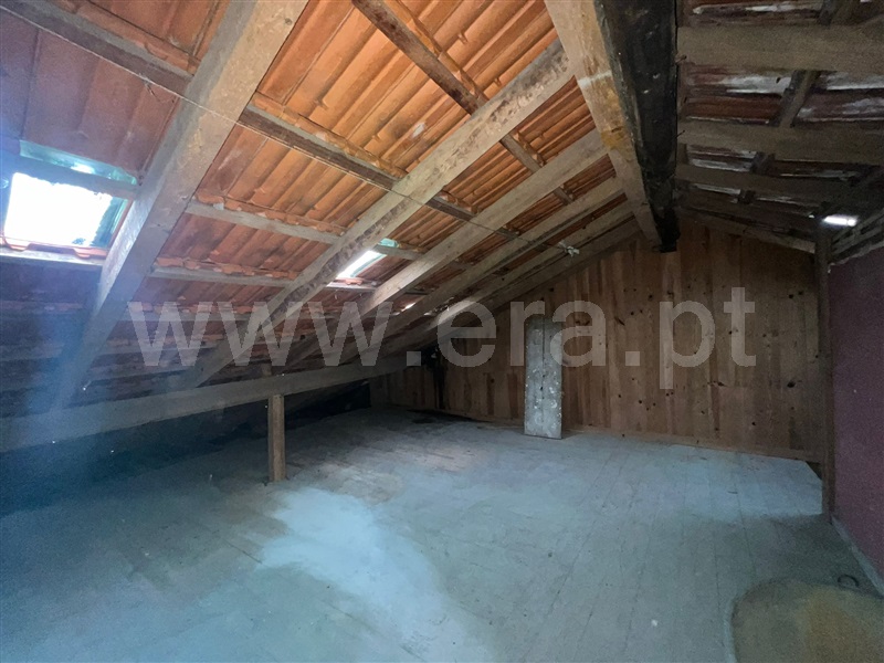 Moradia T4 à venda em Santa Comba Dão e Couto do Mosteiro, Santa Comba Dão — foto 2