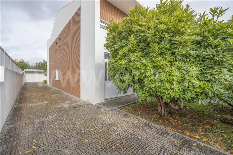 Moradia em Banda T4 com Quintal Santa Maria da Feira, Mozelos - 1500970 - 3