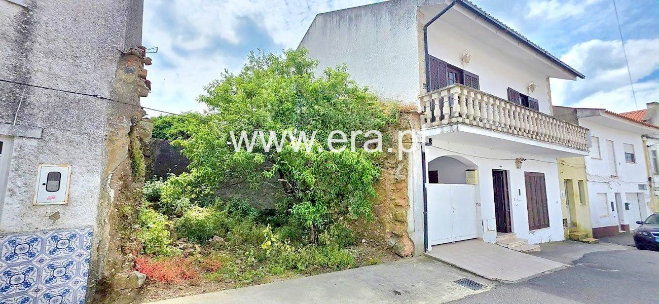Moradia em Banda T4 / Soure, Granja do Ulmeiro