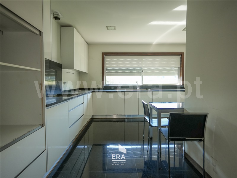Moradia T4 à venda em Bougado (São Martinho e Santiago), Trofa — foto 4