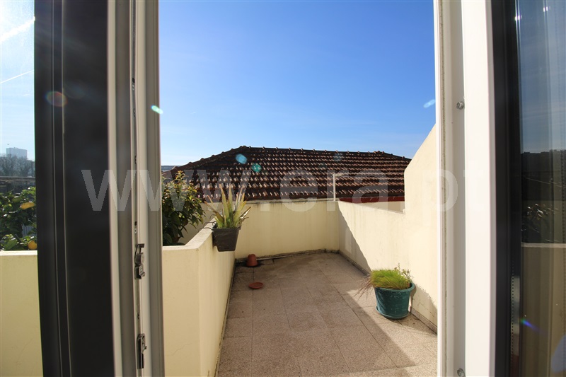Moradia em Banda T4 / Vila Nova de Gaia, Santa Marinha e São Pedro da Afurada - View 4