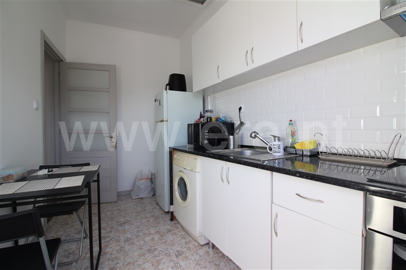 Moradia em Banda T4 / Vila Nova de Gaia, Santa Marinha e São Pedro da Afurada - More
