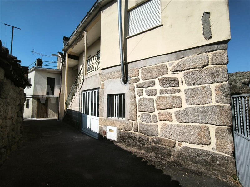 Moradia em Banda T4 / Viseu, Silgueiros