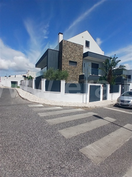 Moradia em Banda T5 / Cascais, Alcabideche