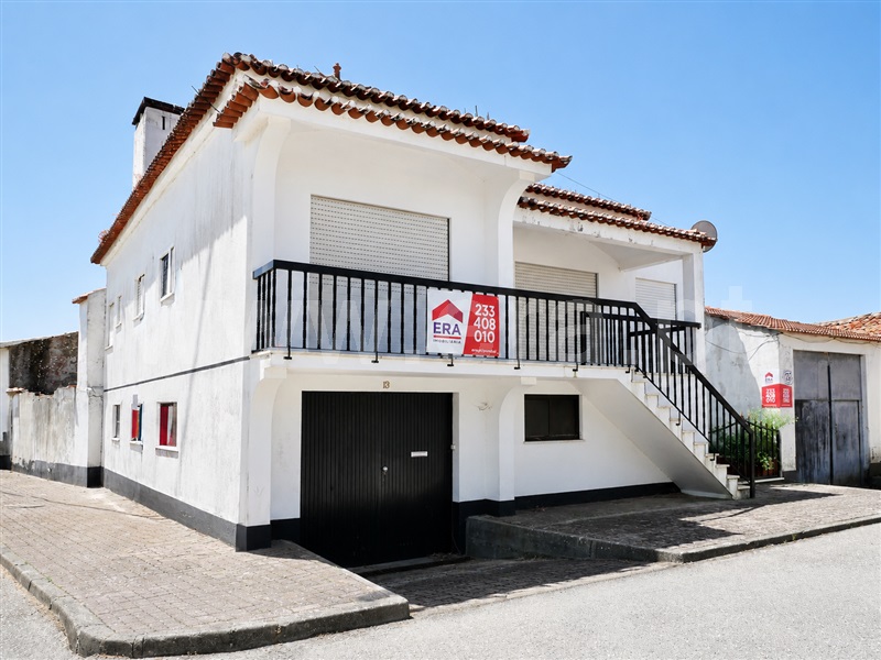 Moradia em Banda T5 / Figueira da Foz, Alqueidão