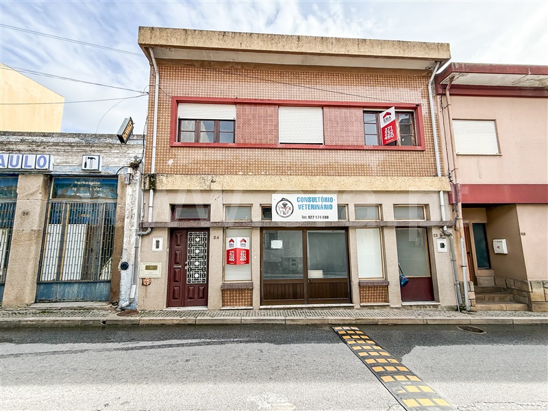 Moradia em Banda T5 / Figueira de Castelo Rodrigo, Figueira Castelo Rodrigo