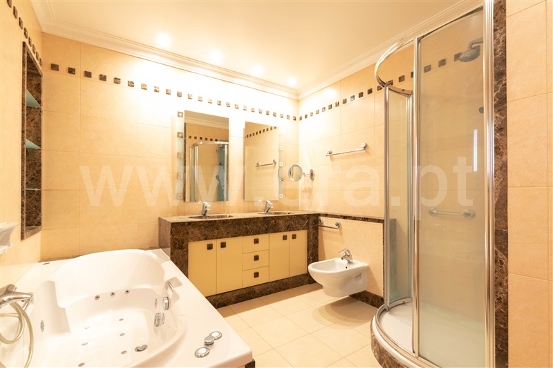 Moradia em Banda T7 Lagoa, Lagoa - 1485805 - 31