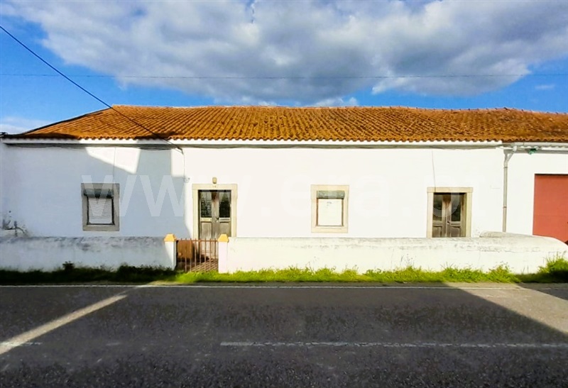 Moradia em Banda / Tomar, Asseiceira