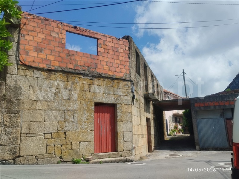 Moradia em Banda / Viseu, Silgueiros