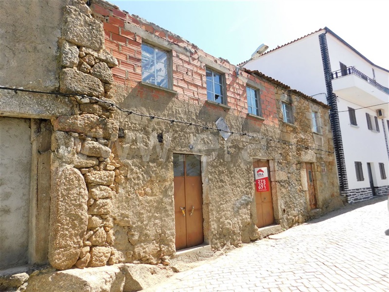 Moradia Estúdio / Fundão, Pêro Viseu