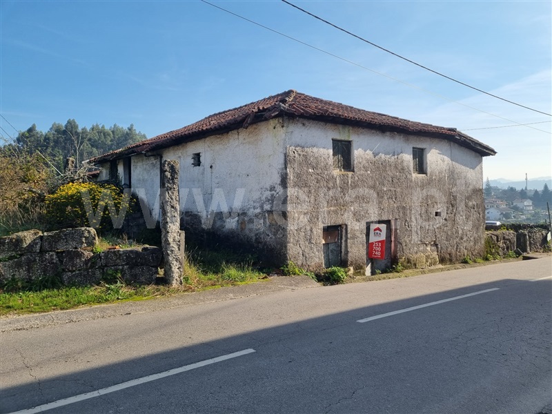 Moradia / Fafe, Arões (São Romão)