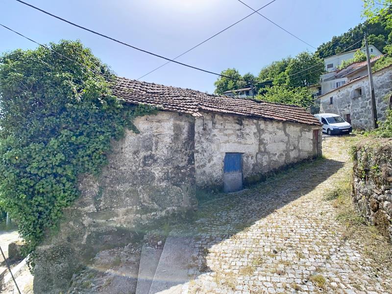 Moradia / Fafe, Monte e Queimadela