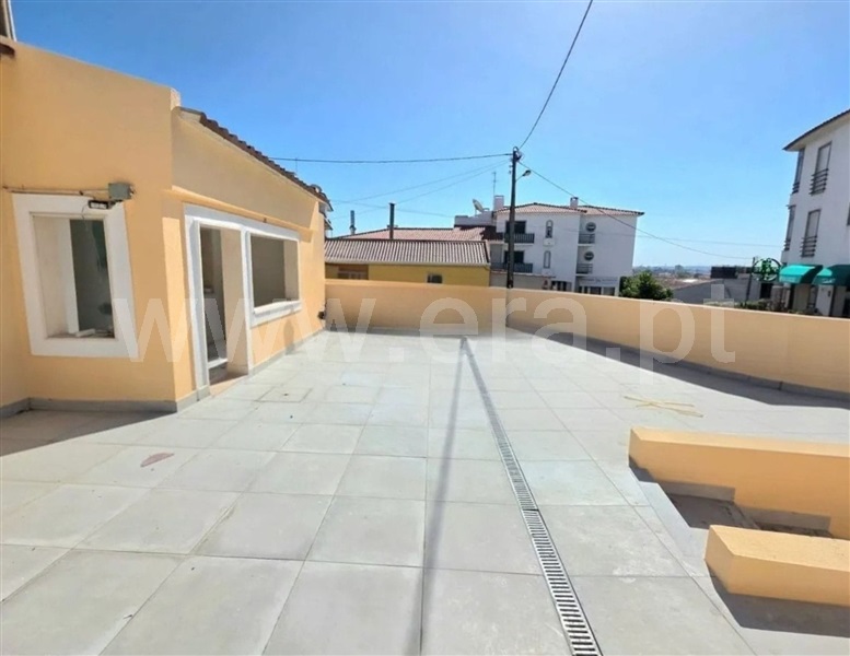 Moradia Geminada / Cascais, São Domingos de Rana