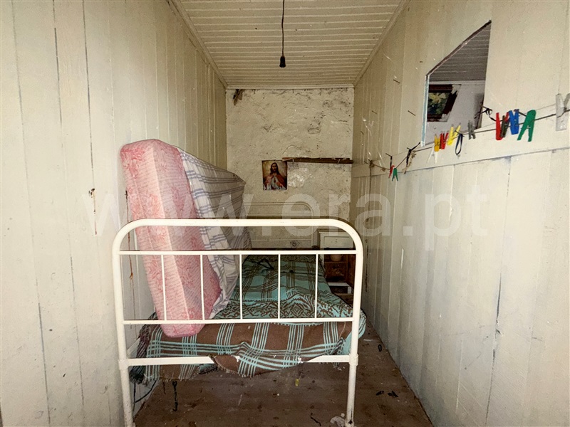 Moradia Geminada  Guarda, - 1502389 - 8