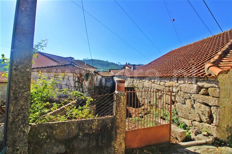Moradia Geminada  Póvoa de Lanhoso, Póvoa de Lanhoso (Nossa Senhora do Amparo) - 1276875 - 3