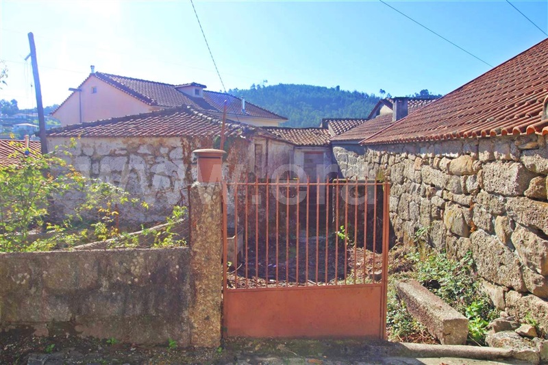 Moradia Geminada  Póvoa de Lanhoso, Póvoa de Lanhoso (Nossa Senhora do Amparo) - 1276875 - 7