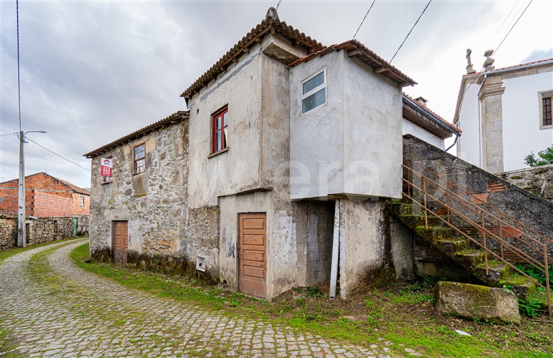 Moradia Geminada T1 / Bragança, Paçó