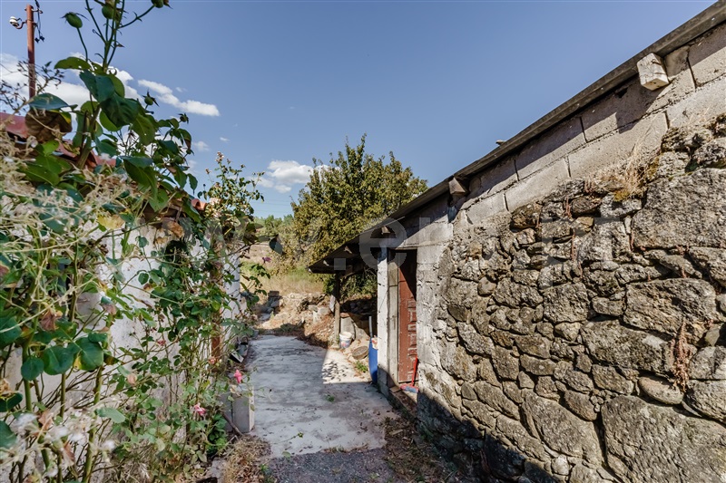 Moradia T1 à venda em Covilhã e Canhoso, Covilhã — foto 2