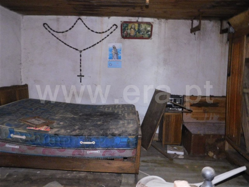 Moradia Geminada T1 Fundão, Pesinho - 1385065 - 6