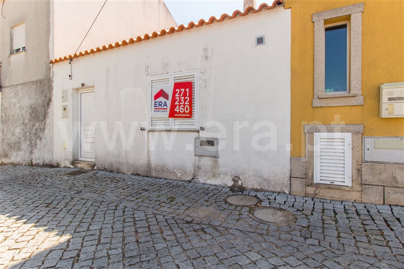 Moradia Geminada T1 / Meda, Mêda