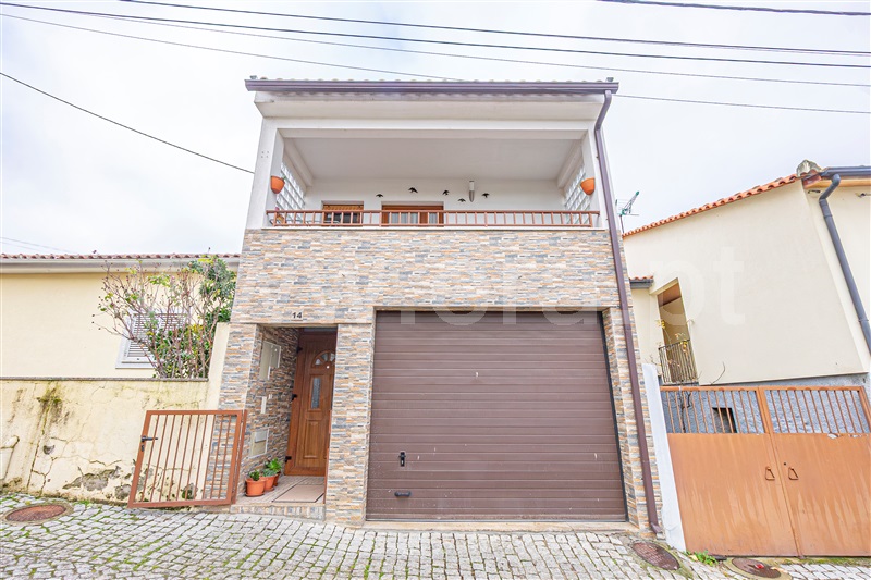 Moradia Geminada T1 / Valpaços, Água Revés e Crasto