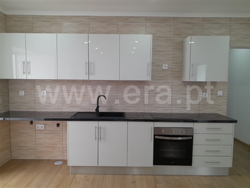 Moradia Geminada T2 / Abrantes, Abrantes (São Vicente e São João) e Alferrarede