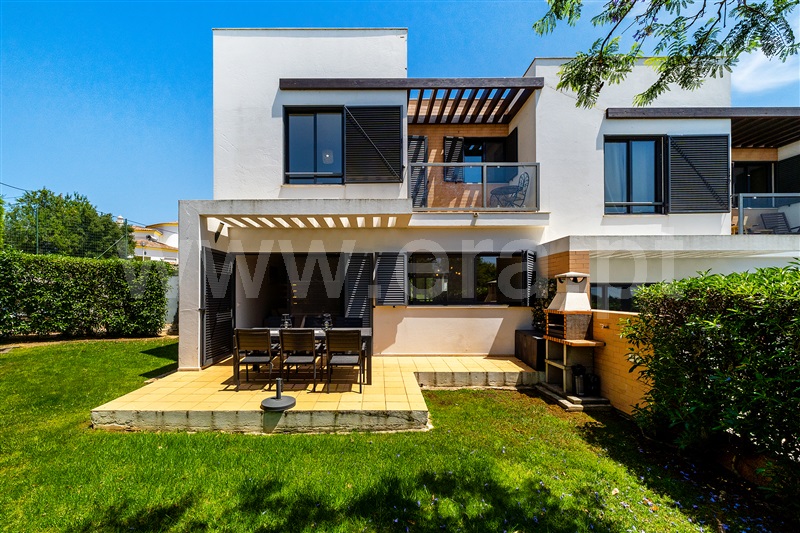 Moradia Geminada T2 / Albufeira, Albufeira e Olhos de Água