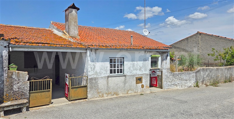 Moradia Geminada T2 Almeida, Almeida - 1484659 - 18