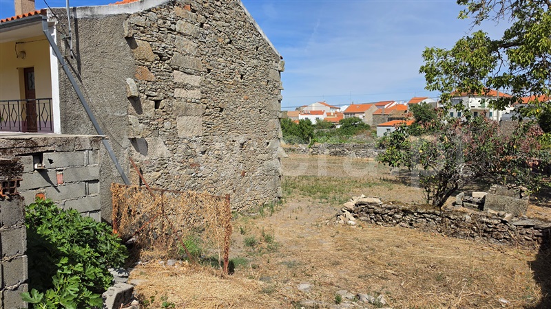 Moradia T2 à venda em Malhada Sorda, Almeida — foto 3