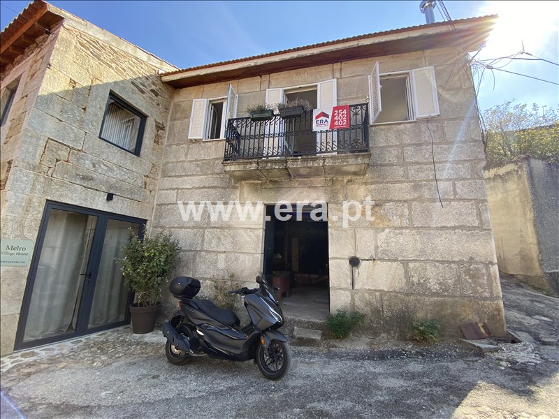 Moradia T2 em Aldeias, €75.000