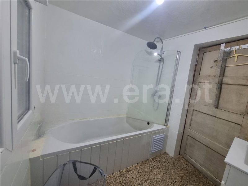 Moradia Geminada T2 Celorico da Beira, Celorico (São Pedro e Santa Maria) e Vila Boa do Mondego - 1489749 - 12