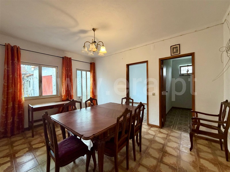 Moradia Geminada T2 / Coimbra, São João do Campo