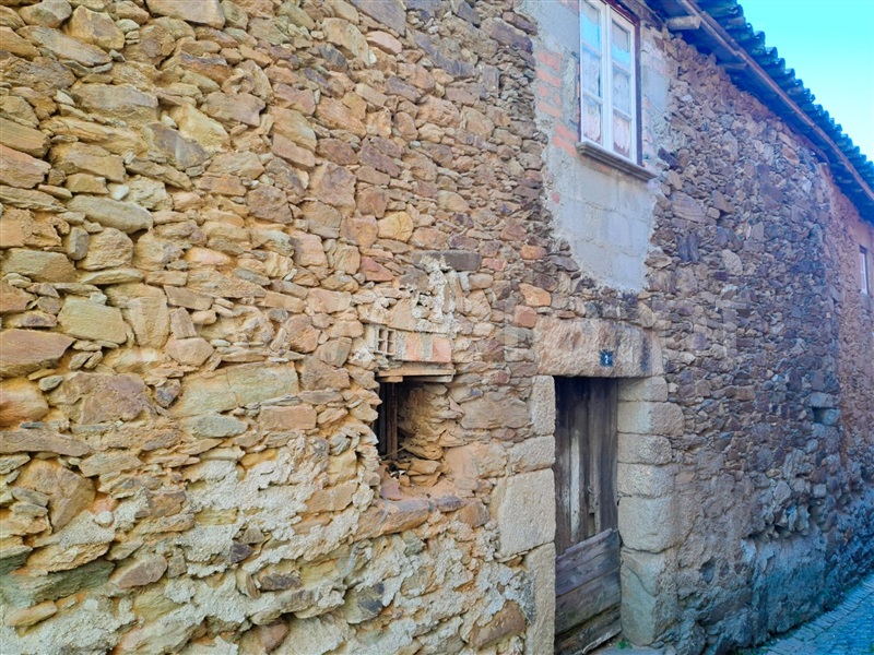 Moradia Geminada T2 Covilhã, Dominguiso - 1464447 - 3