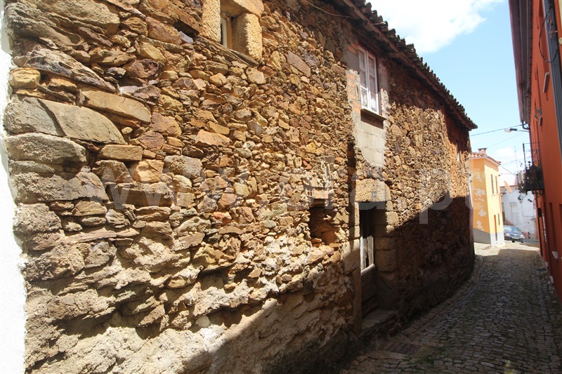 Moradia Geminada T2 Covilhã, Dominguiso - 1464447 - 9