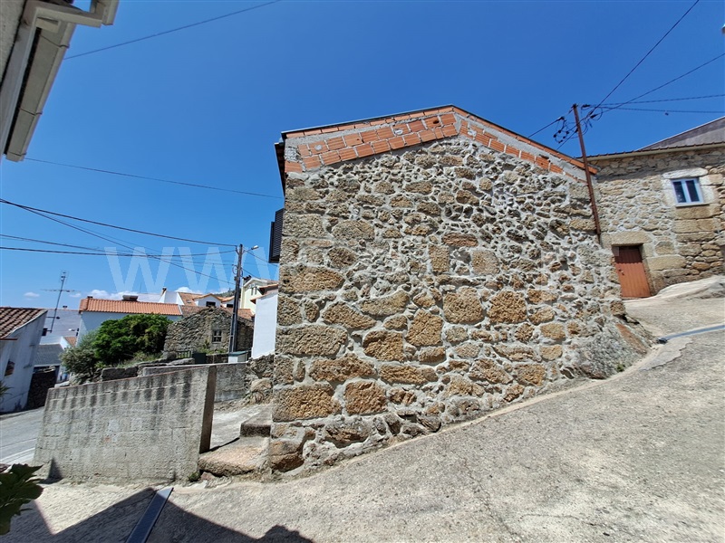 Moradia Geminada T0 Covilhã, Orjais - 1486038 - 5