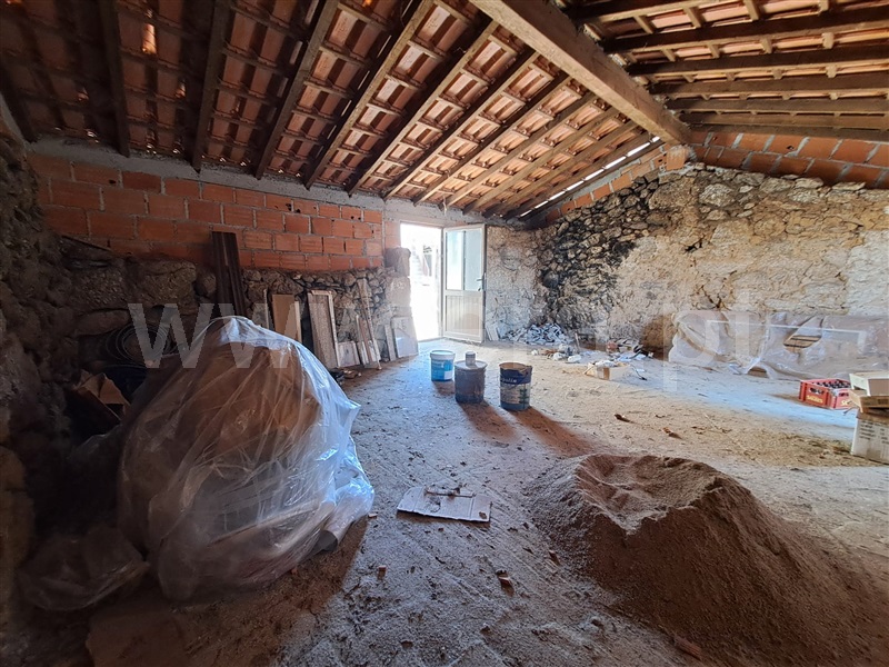 Moradia Geminada T0 Covilhã, Orjais - 1486038 - 11