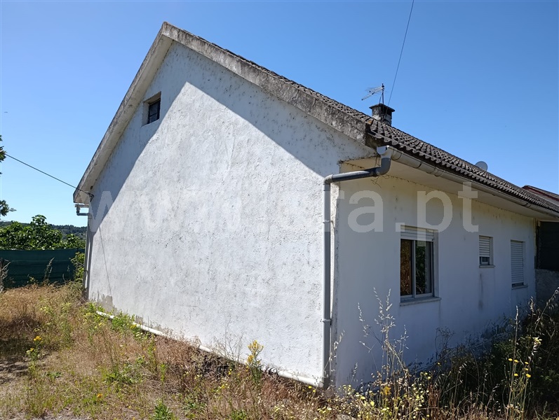 Moradia T2 à venda em Orjais, Covilhã — foto 2
