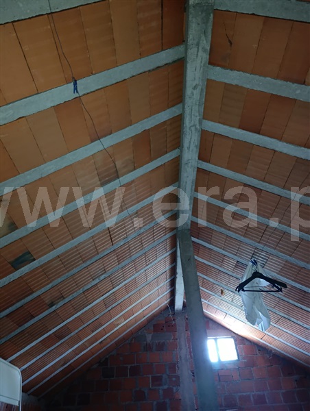 Moradia T2 à venda em Orjais, Covilhã — foto 9