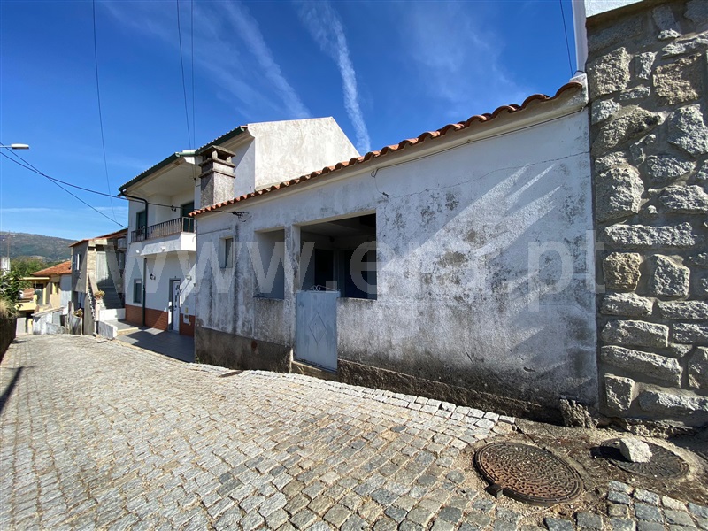 Moradia Geminada T2 / Fundão, Póvoa da Atalaia