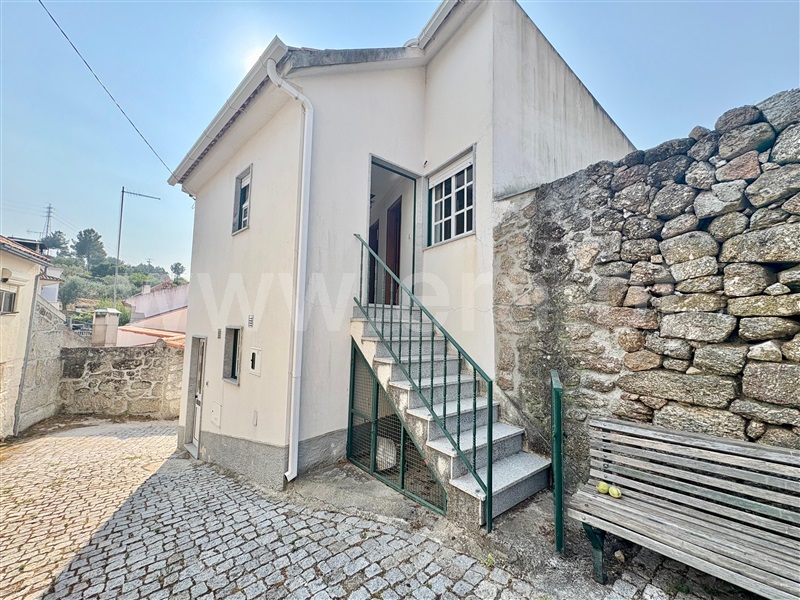 Moradia Geminada T2 / Guarda, A 15 minutos da Guarda