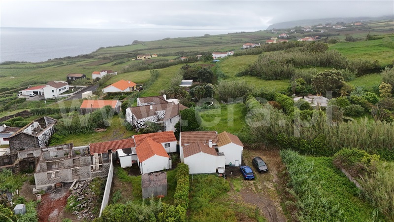Moradia Geminada T2 Horta, Cedros - 1476816 - 1