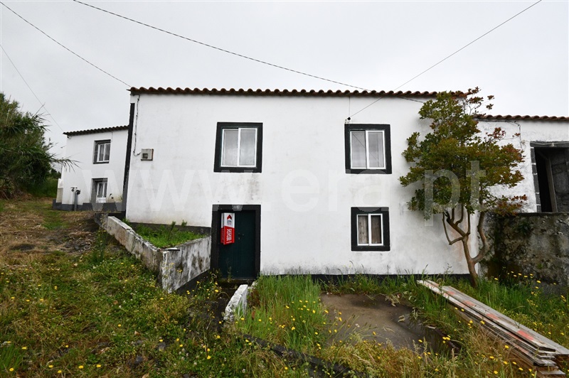 Moradia Geminada T2 / Horta, Cedros