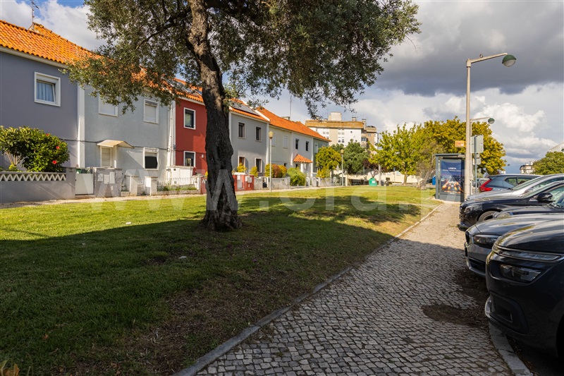 Moradia Geminada T2 Lisboa, Encarnação - 1413340 - 14